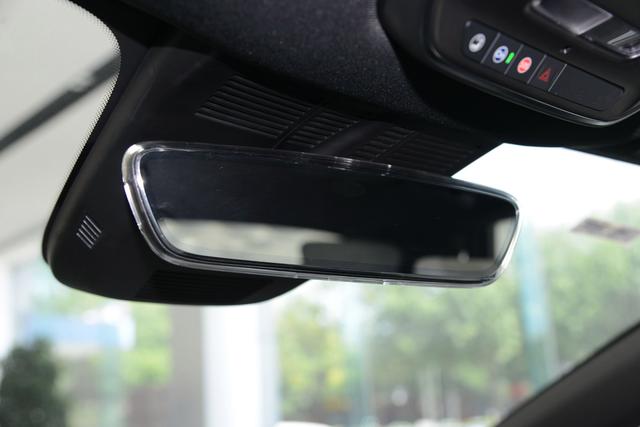 別克E4新能源，經(jīng)濟與風(fēng)尚并舉-有駕