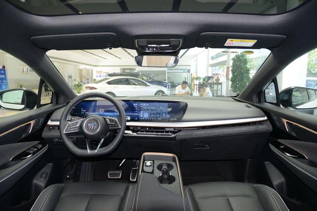 別克E4新能源，經(jīng)濟與風(fēng)尚并舉-有駕