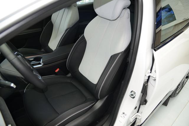 別克E4新能源，經(jīng)濟與風(fēng)尚并舉-有駕