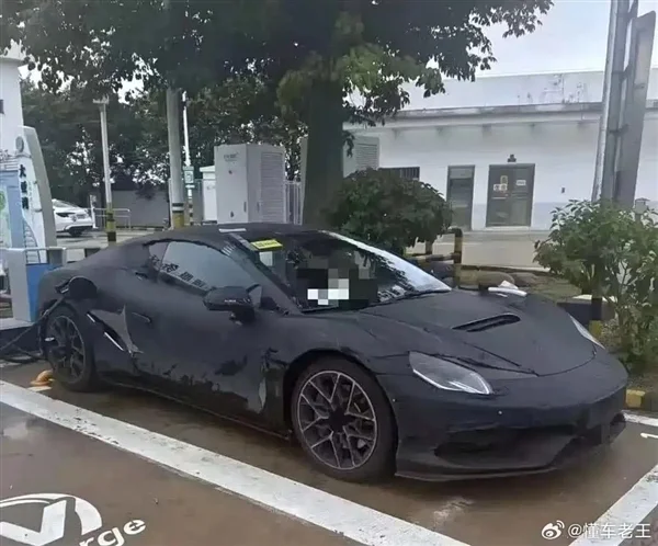 比亞迪全新超跑騰勢(shì)Z曝光：敞篷、硬頂版本全都有